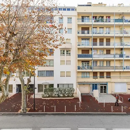 Appartamento 2room With Ac, 3 Min To The Beach, Small Garage *