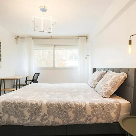 2room With Ac, 3 Min To The Beach, Small Garage