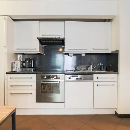 2room With Ac, 3 Min To The Beach, Small Garage Apartamento *