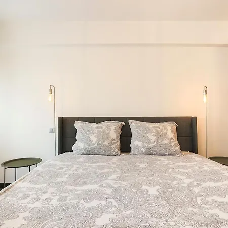 2room With Ac, 3 Min To The Beach, Small Garage Lejlighed Antibes